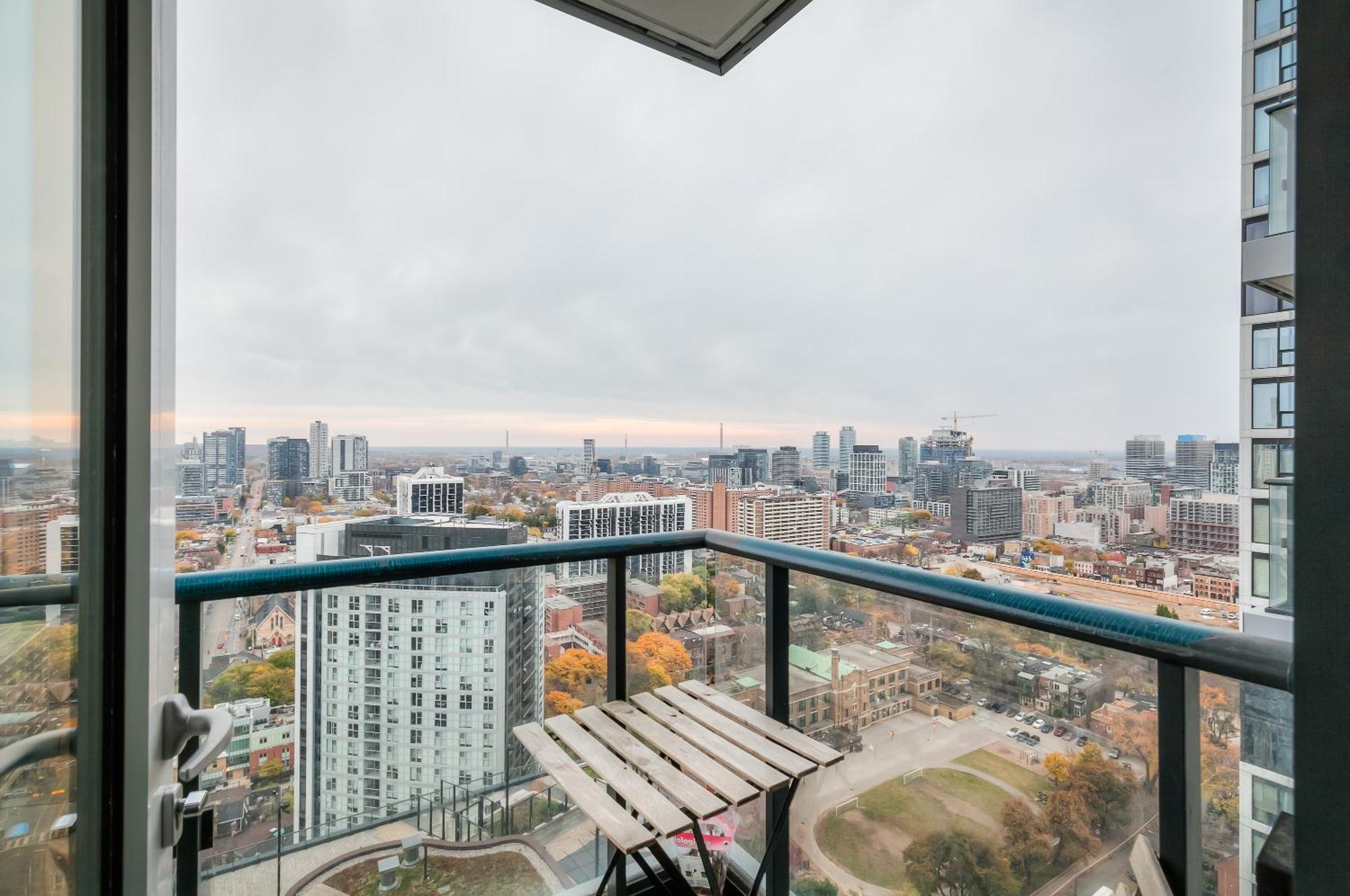 Panorama Suites Downtown Toronto Luaran gambar